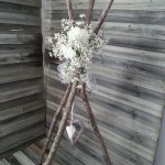 wedding tripod with flowers